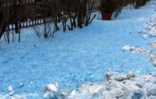 Rusiyaya mavi qar yağdı: İnsanlar təşvişdə - FOTO