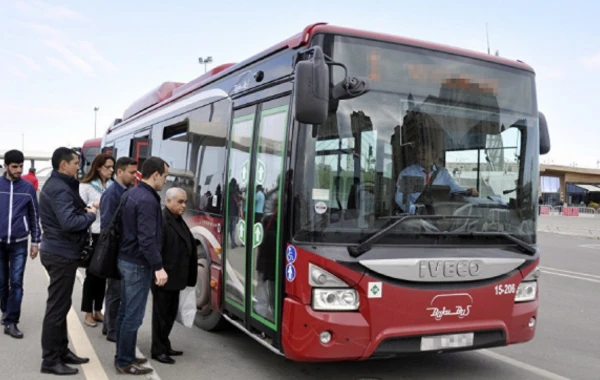 Bakıda bu avtobusda gediş haqqı artırıldı