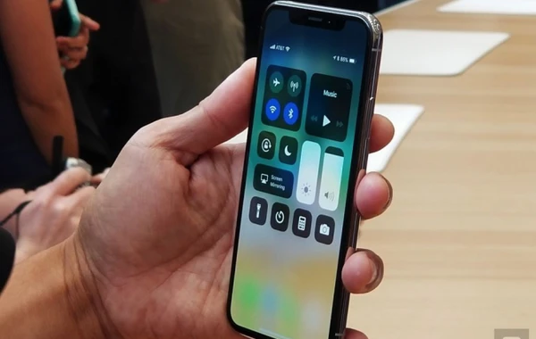 "iPhone X" telefonlarının istehsalı dayandırılacaq