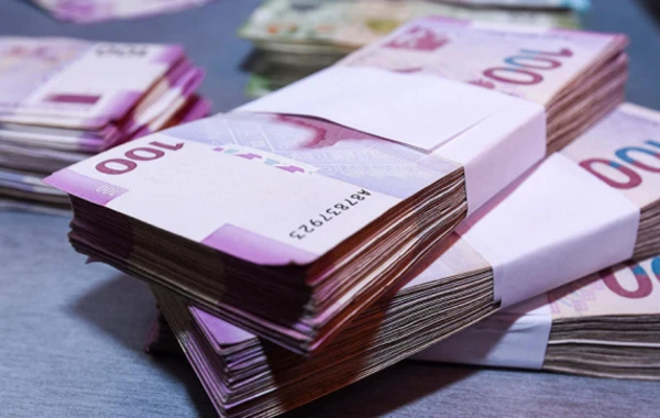 Əhalinin banklarda əmanəti 7.5 milyard manatı keçib