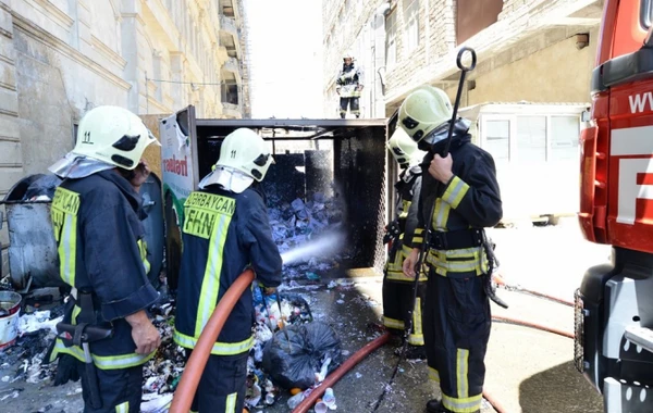 Bakıda mağaza yandı - 25 nəfər təxliyə edildi