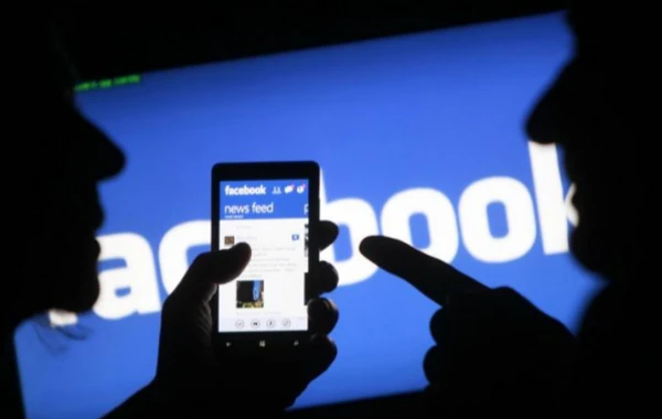 "Facebook" 33 milyon dollar cərimələndi