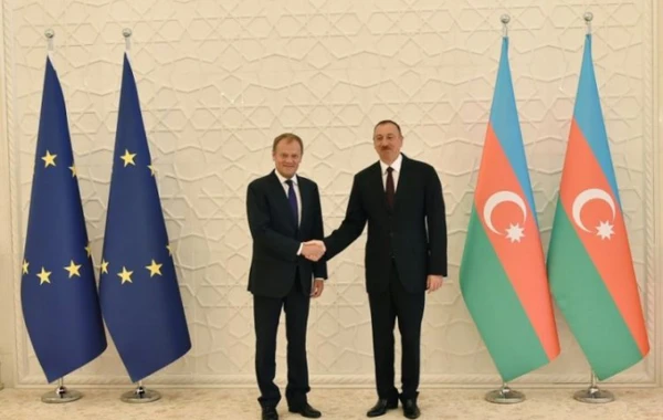 Donald Tusk Azərbaycan prezidentini təbrik edib (YENİLƏNİB)