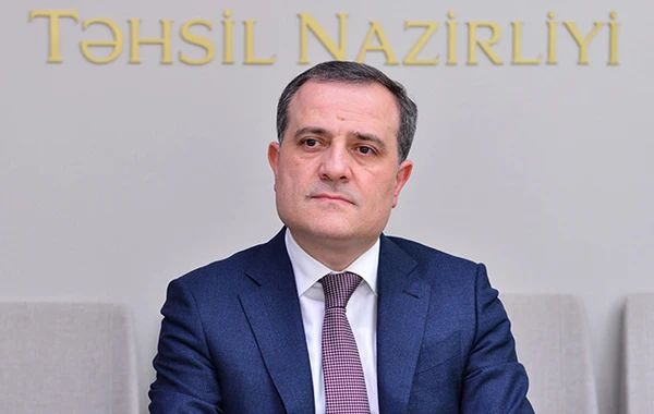 Təhsil naziri müəllimlərlə bağlı əmr imzaladı