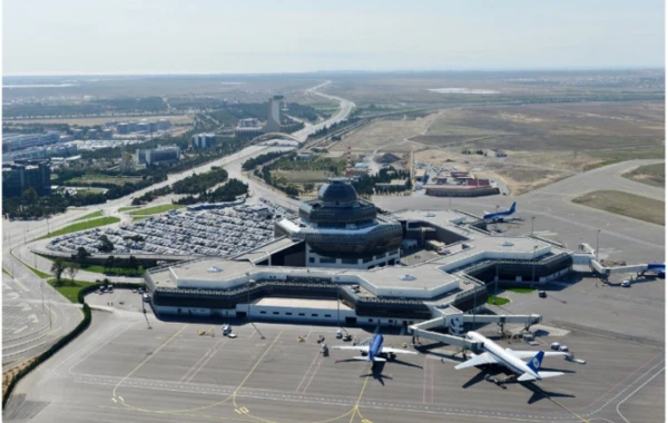 Bakı aeroportunda 15 ölkənin vətəndaşlarına viza 2 dəqiqəyə veriləcək