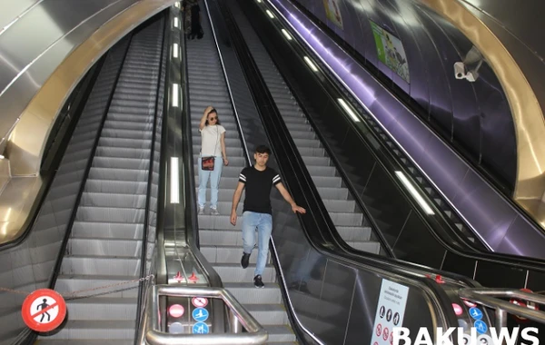 Metronun ötən gün açılışı olan "Sahil" stansiyasında problem yaranıb