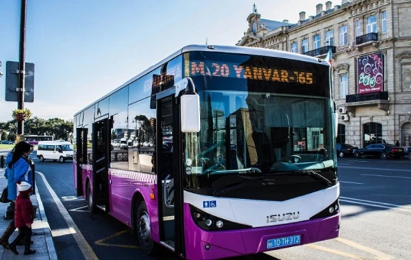 Bakıda bu avtobuslardan istifadə edən sərnişinlərin nəzərinə!