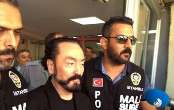 Adnan Oktarın Azərbaycandakı adamının kimliyi açıqlandı – FOTO