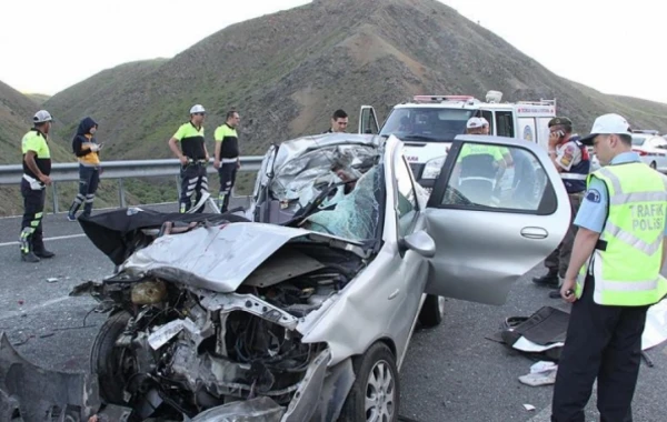 İsmayıllıda yol qəzası baş verib, ölən və yaralananlar var