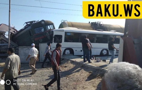 Bakıda avtobus və qatarın toqquşması ilə bağlı cinayət işi başlandı