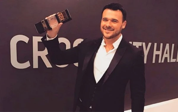 Emin Ağalarov Rusiyanın ən yaxşı müğənnisi seçildi