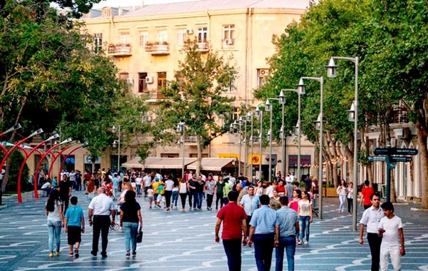 Bakı sakinlərinin sayı ən yüksək həddə çatıb: Son 120 ilin ən yüksək göstəricisi