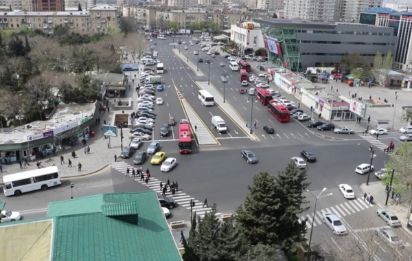 Bakıda tıxacın qarşısını almaq üçün daha bir addım - VİDEO