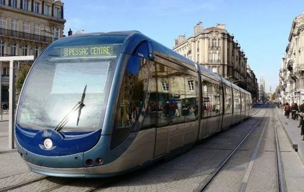 Bakıda yerüstü metro tikiləcək