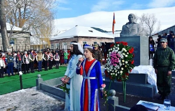 Xocalı cəlladına 20 Yanvar günü heykəl qoydular - Azərbaycanlılar ayağa qalxdı