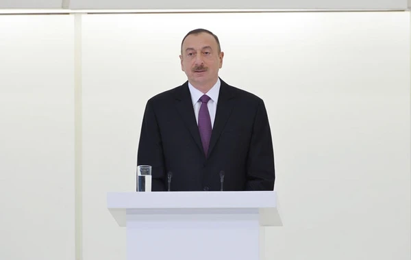 Prezident aprel döyüşlərindən danışdı