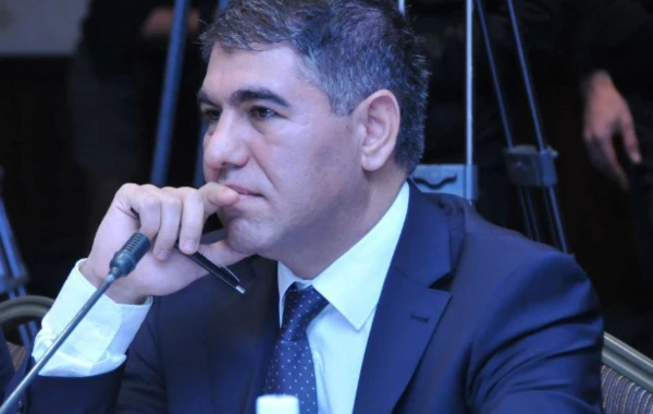 Vüqar Bayramov problemli kreditlərin həlli yolunu AÇIQLADI