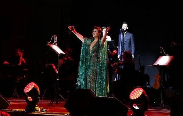 Sibel Canın Bakı konsertində yaşananlar - FOTOLAR