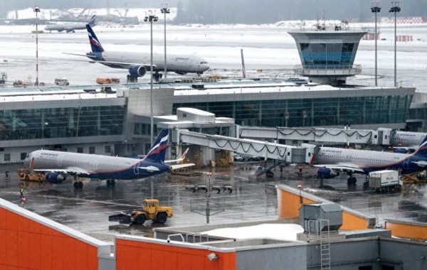 Aeroporta mina keçirməyə cəhd edən ABŞ diplomatı saxlanılıb