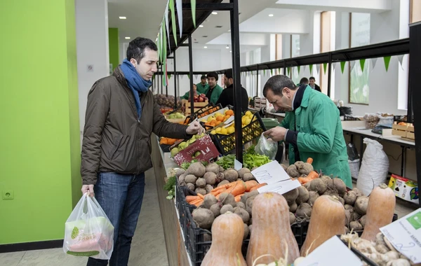 Bakıda Ramazan bayramı münasibəti ilə yarmarkalar keçirilir