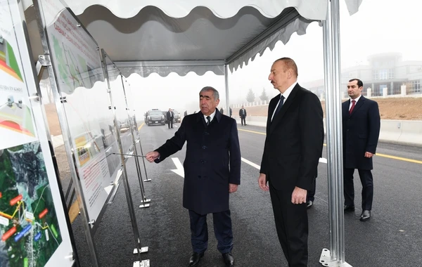 Prezident Şamaxıda yeni yolun açılışında iştirak edib - FOTO