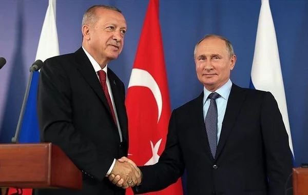 Ərdoğanla Putin arasında telefon danışığı olub