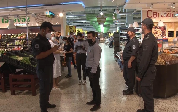 Supermarketlər və apteklərdə maska taxmayanlara qarşı reydlər keçirildi - FOTO