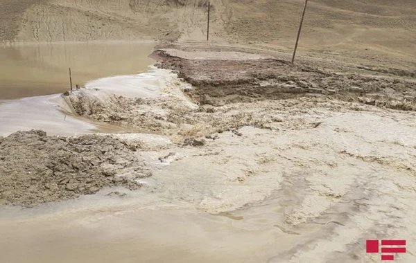 Şamaxıda sel gölü dağıdıb, 15 ton balıq tələf olub - FOTO