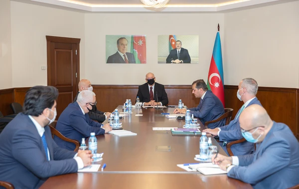 Bakıda pandemiya şəraitində aviasiya və turizm sahələrinin əməkdaşlığı müzakirə olunub