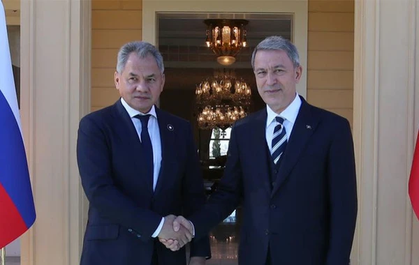 Hulusi Akar ilə Sergey Şoyqu arasında telefon danışığı olub