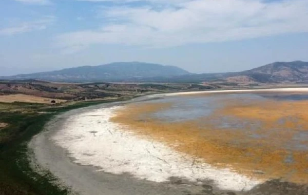 Türkiyədə Mərmərə gölü quruyub - FOTO