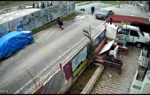 Azərbaycan vətəndaşı İstanbulda silahlı hücuma məruz qalıb - ANBAAN VİDEO