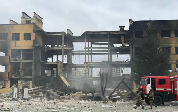 Rusiya Ukraynada hərbi hissəni bombaladı: 70 hərbçi öldü - FOTO