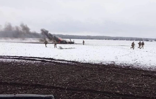 Ukrayna ordusu katapult etmiş pilotu evakuasiya etmək üçün gələn Mi-8 helikopterini vurdu