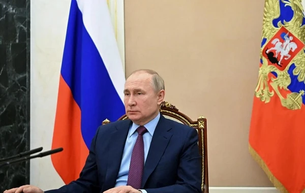 Putin dost olmayan ölkələrə qazın rublla satılması haqqında fərman imzalayıb