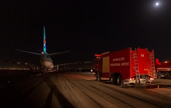 Bakı aeroportuna Cənubi Koreyanın təyyarəsi məcburi eniş edib - FOTO