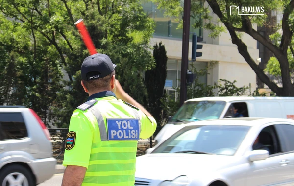 Yol polisi sizi istədiyi vaxt saxlaya bilər?