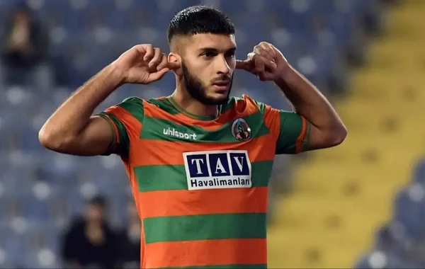 "Qalatasaray"da yeni transfer İDDİASI