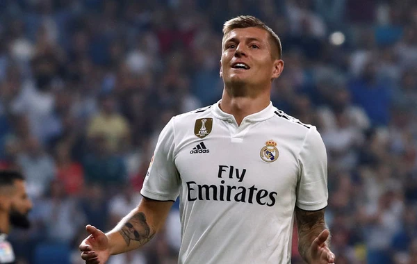 Toni Kroos karyerasını bitirdiyini açıqlayıb