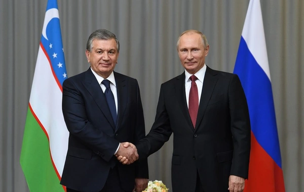 Putin Mirziyoyev ilə Suriya və Ukraynanı müzakirə edib