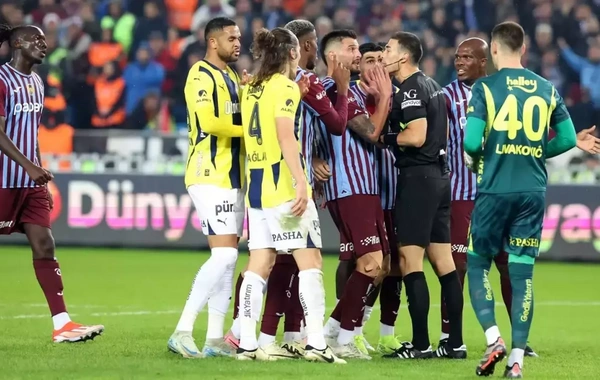 108 dəqiqə davam edən Trabzonspor - Fənərbağça matçında top cəmi 40 dəqiqə meydanda olub