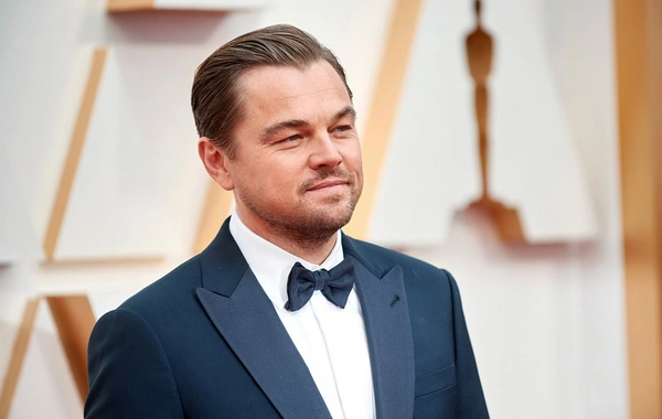 Leonardo Di Kaprio supermodellə istirahətdən sonra imicində dəyişiklik edib