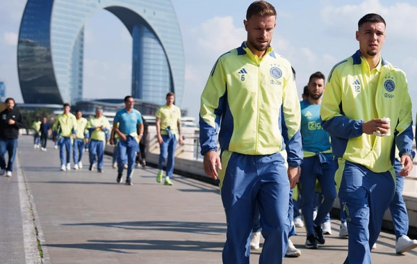 "Ayaks" futbolçuları Bakını gəziblər - FOTO