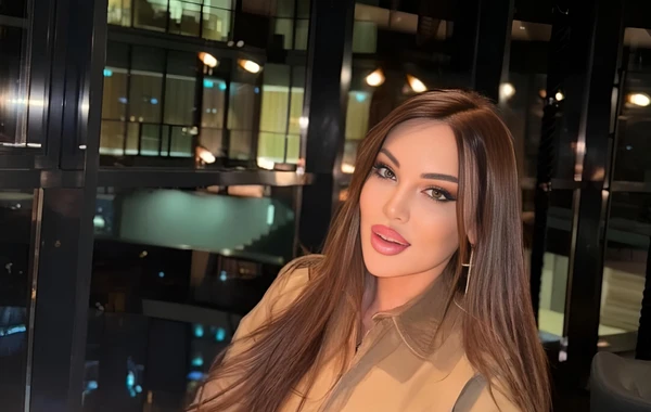 Tanınmış transseksual model evində öldürülüb - FOTO