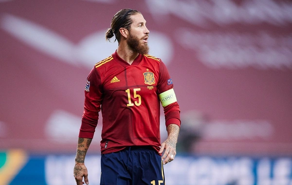 Ramos Real Madridə dönmək istəyir, onlar qoymur