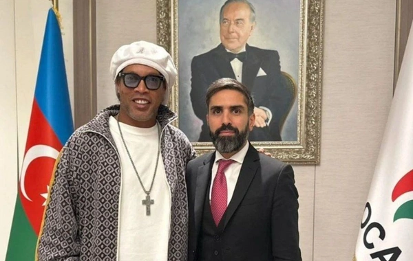 AFFA prezidenti Rövşən Nəcəf Ronaldinyo ilə görüşüb