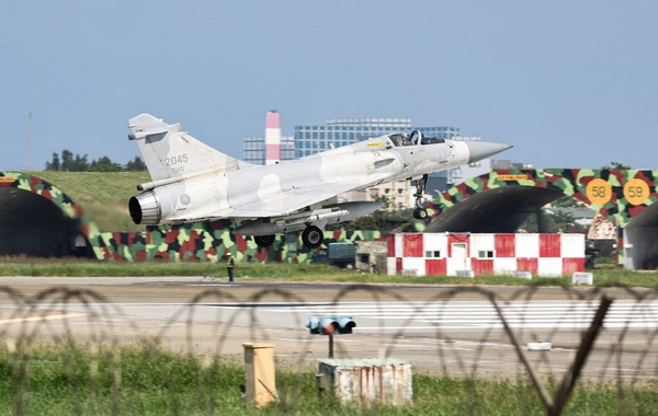 Çinin təlimləri Tayvanı qorxuya saldı -  F-16lar hazır vəziyyətə gətirildi