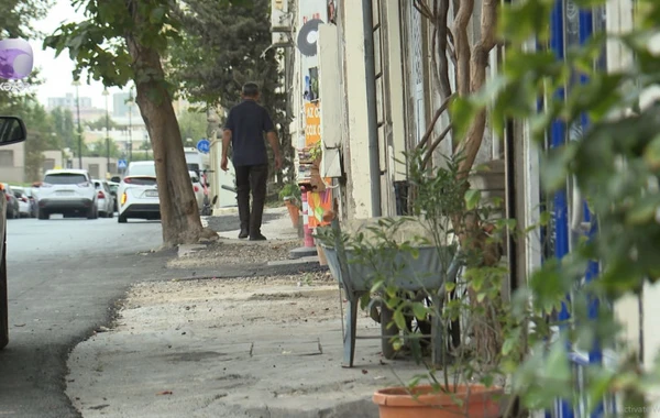 Bakının mərkəzində yeni çəkilən yolda səki yoxdur - Sakinlər NARAZIDIR