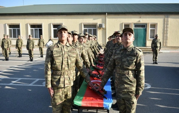 Deputat bir sıra şəxslərin müvafiq vəsait qarşılığında hərbi xidmətdən azad olunmasını təklif edib