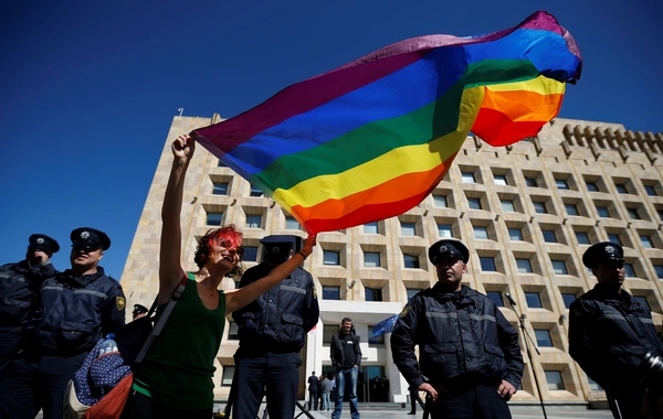 Gürcüstan prezidenti LGBT təbliğatını qadağan edən qanun layihəsini təsdiqləməyib